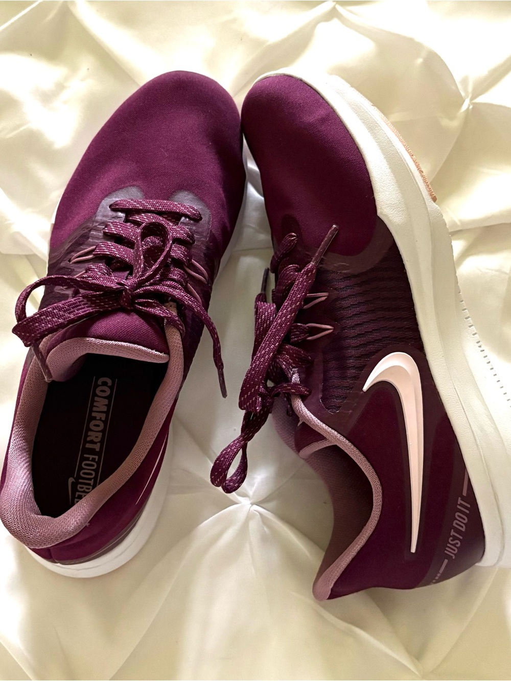 Nike in Season TR8 Women's Cross Training Running Shoes US Size 8.5, Violet Pink